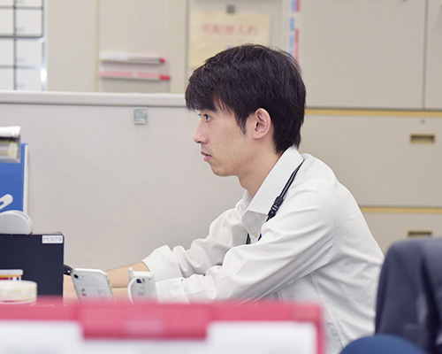 伊藤 覚