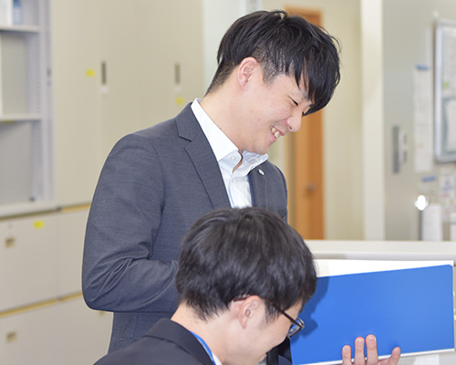 山西 凌平